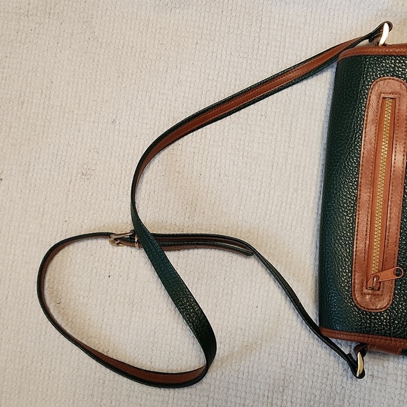 Dooney & Bourke All-Weather green/tan leather shoulder bag - Picture 10 of 14